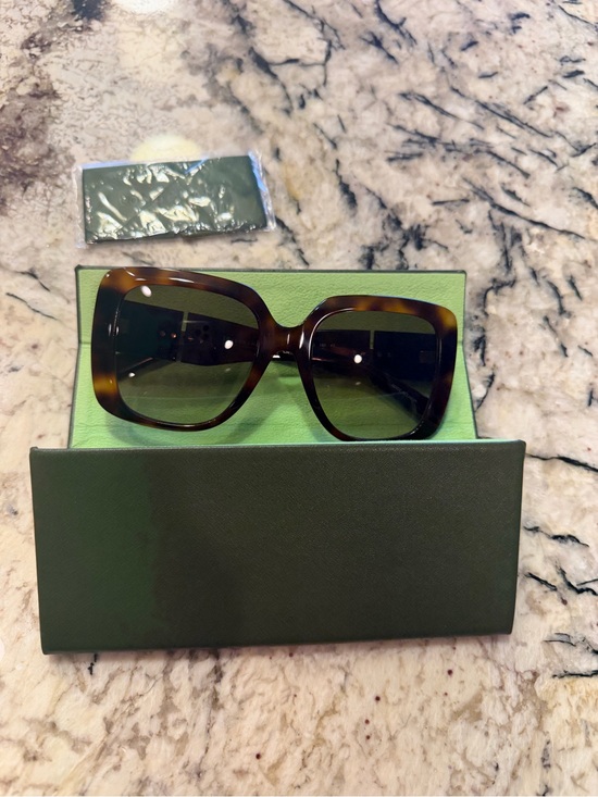 Longchamp Accessories - Longchamp NEW- Oversized Tortoiseshell Square Sunglasses - Brown Gradient Lenses